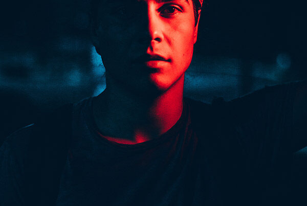 We hired a new employee 3 david hurley 1321290 unsplash